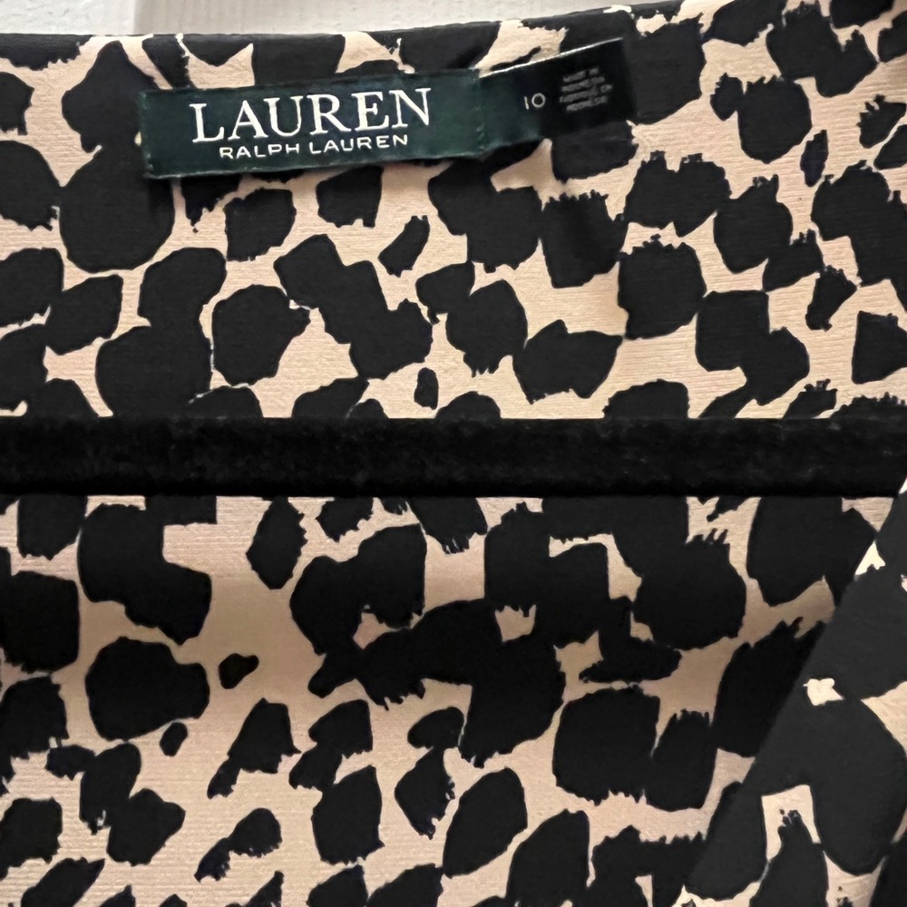Lauren dress, figure flattering size 10, Never worn
